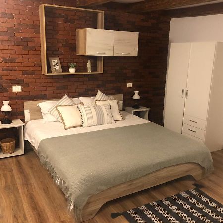 Cozy Central Apartment Brasov Exterior photo