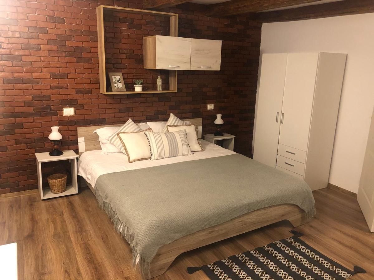 Cozy Central Apartment Brasov Exterior photo